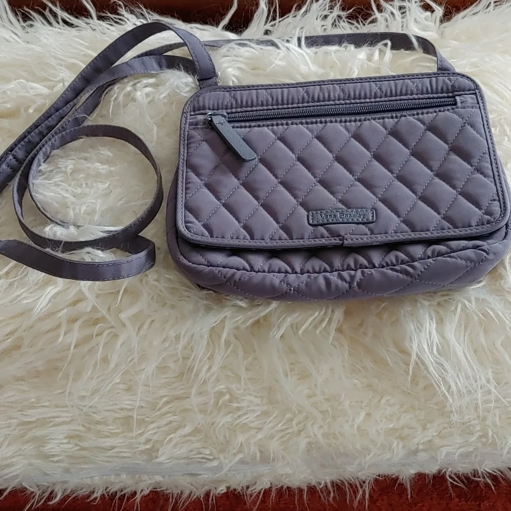 💚Vera Bradley small Quilted crossbody bag - Picture 1 of 11